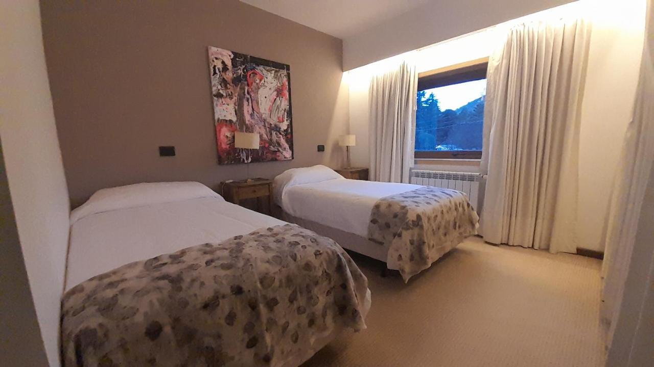 Double Room,1470235118:JPEG